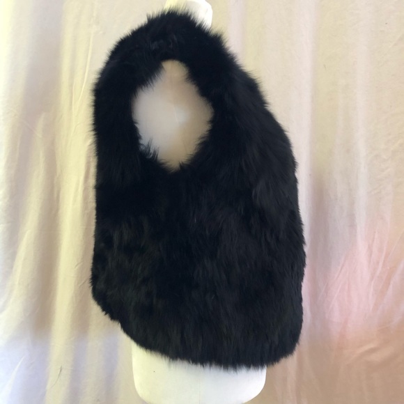 SOLD Black Fox Cropped Fur Vest - Picture 2 of 3